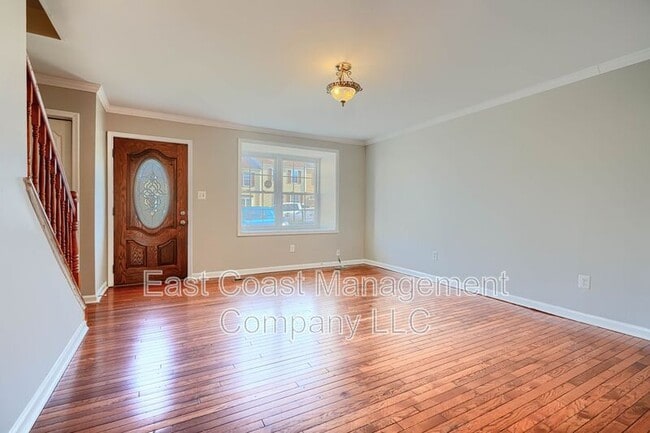 Building Photo - 28 Ebbing Ct