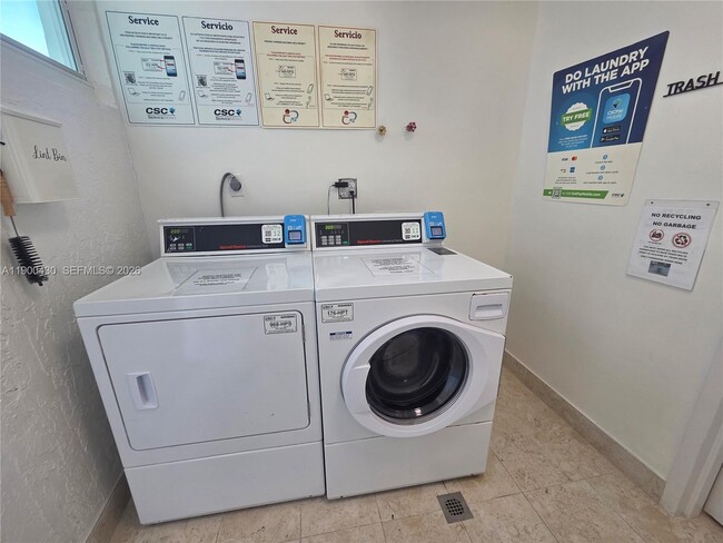 Building Photo - 5880 Collins Ave