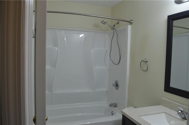 Building Photo - 8496 Woodgrove Dr