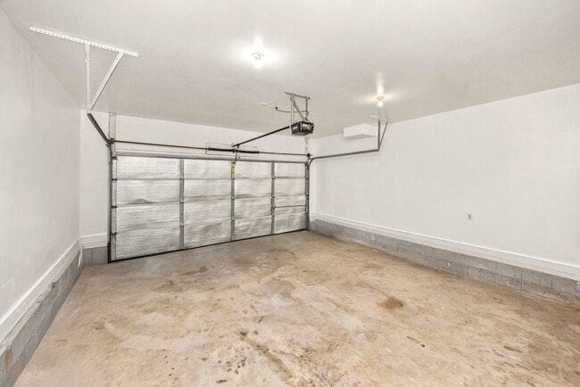 Building Photo - 513 Cold Stream Pl