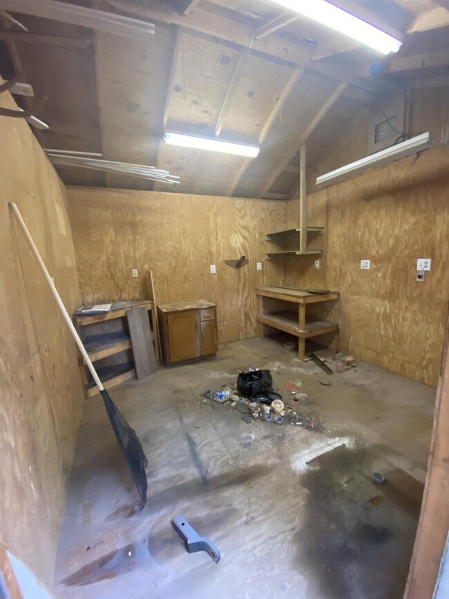 Building Photo - 2 Palmer Dr