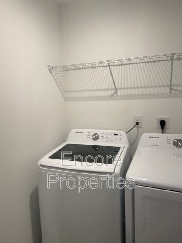 Building Photo - 137 Orvis Dr