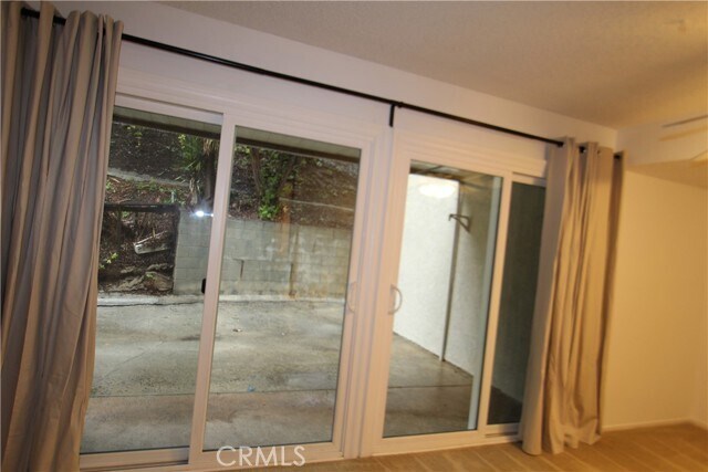 Building Photo - 1137 Rosecrans Ave