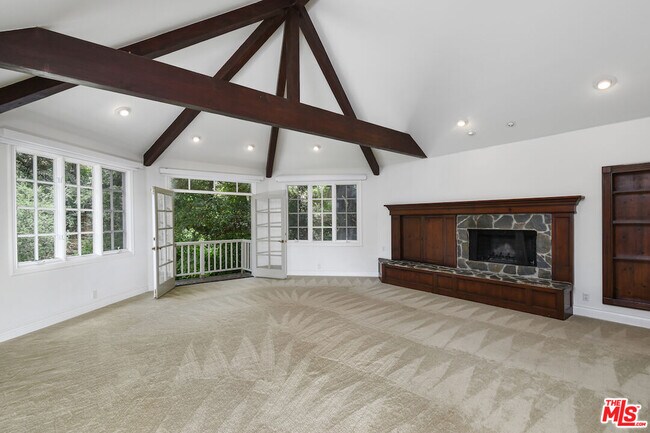 Building Photo - 3254 Oakdell Rd