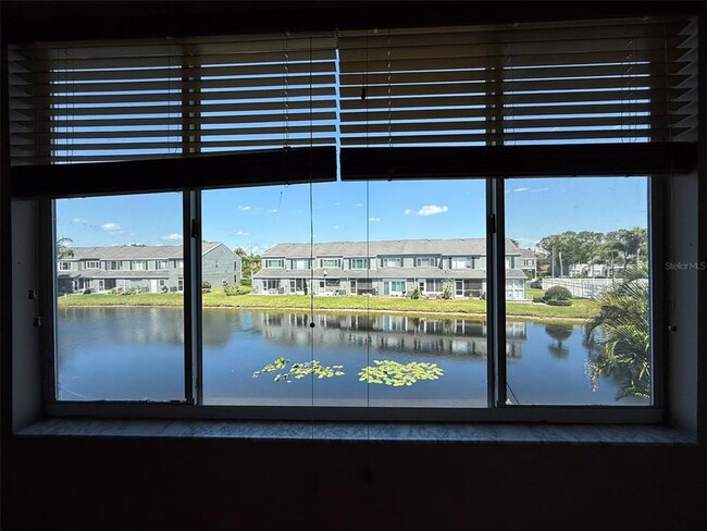 Building Photo - 412 Countryside Key Blvd