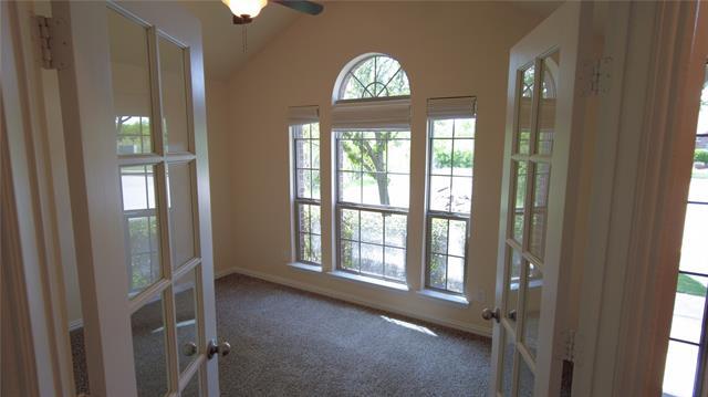 Building Photo - 300 Dorset Ct