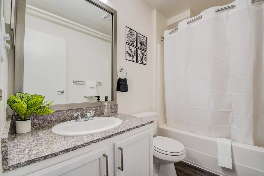 Building Photo - 50 N Illinois St