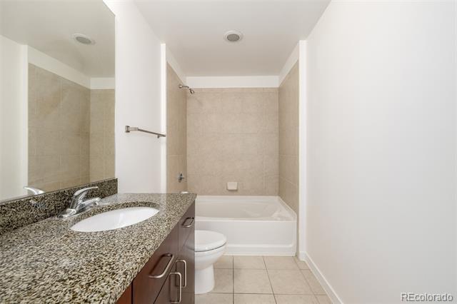 Building Photo - 1700 Bassett St