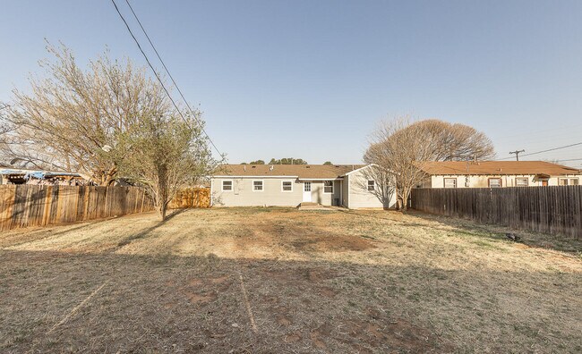 Building Photo - 5409 Ave D
