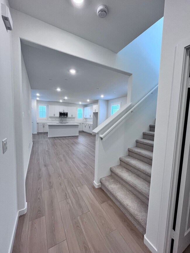 Building Photo - ***NEW BUILD IN LOMA LINDA***