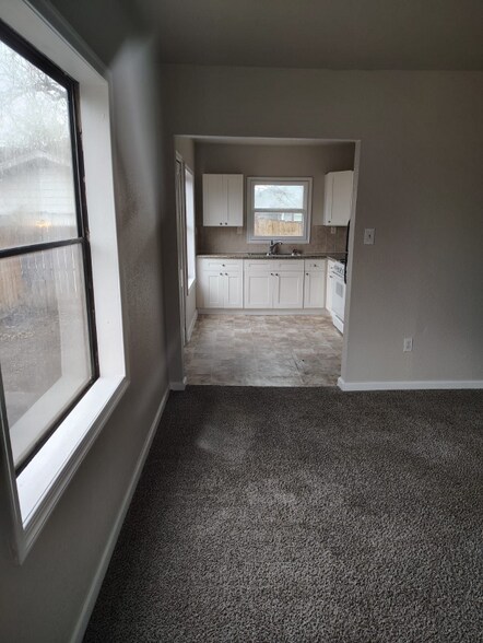 Building Photo - 7716 Appleton St