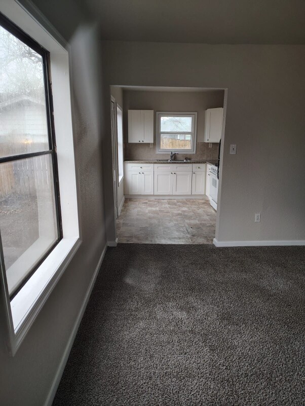 Building Photo - 7716 Appleton St