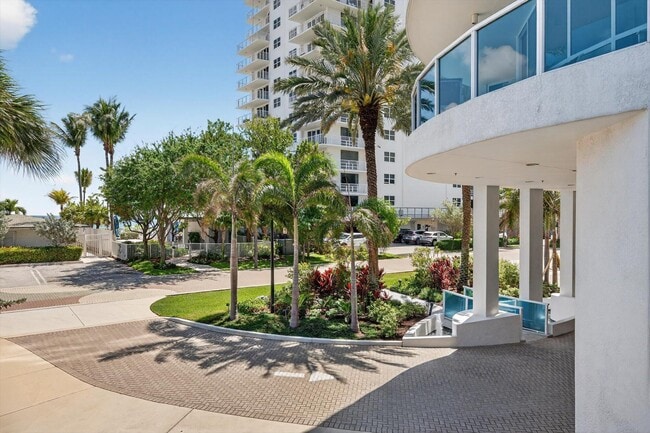 Building Photo - 801 Briny Ave