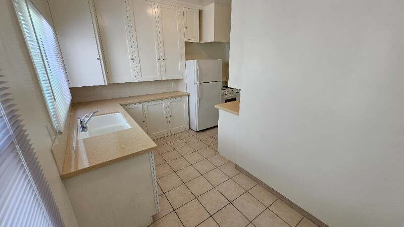 Building Photo - 226 S Tower Dr
