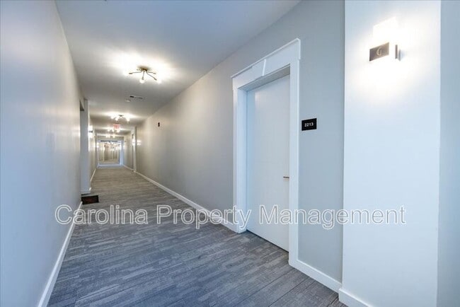 Building Photo - 3630 N Davidson St