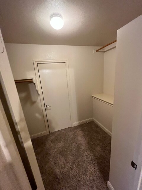 Building Photo - 201 Seva Ct