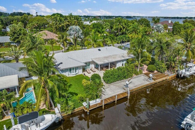 Building Photo - 18150 Perigon Way