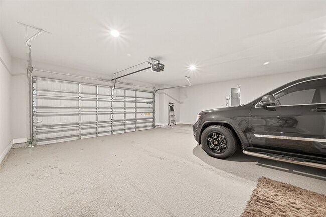 Building Photo - 2806 Sycamore Wood Trce