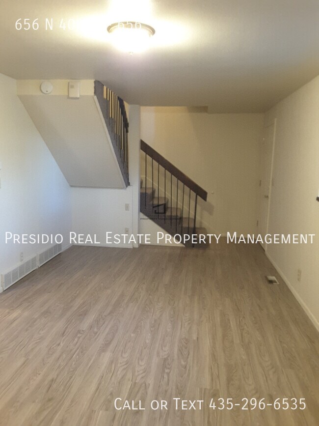 Building Photo - 656 N 400 W St