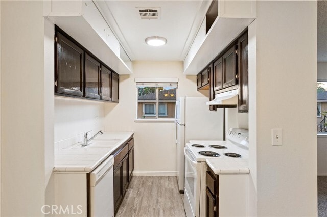 Building Photo - 32128 Paseo Carolina