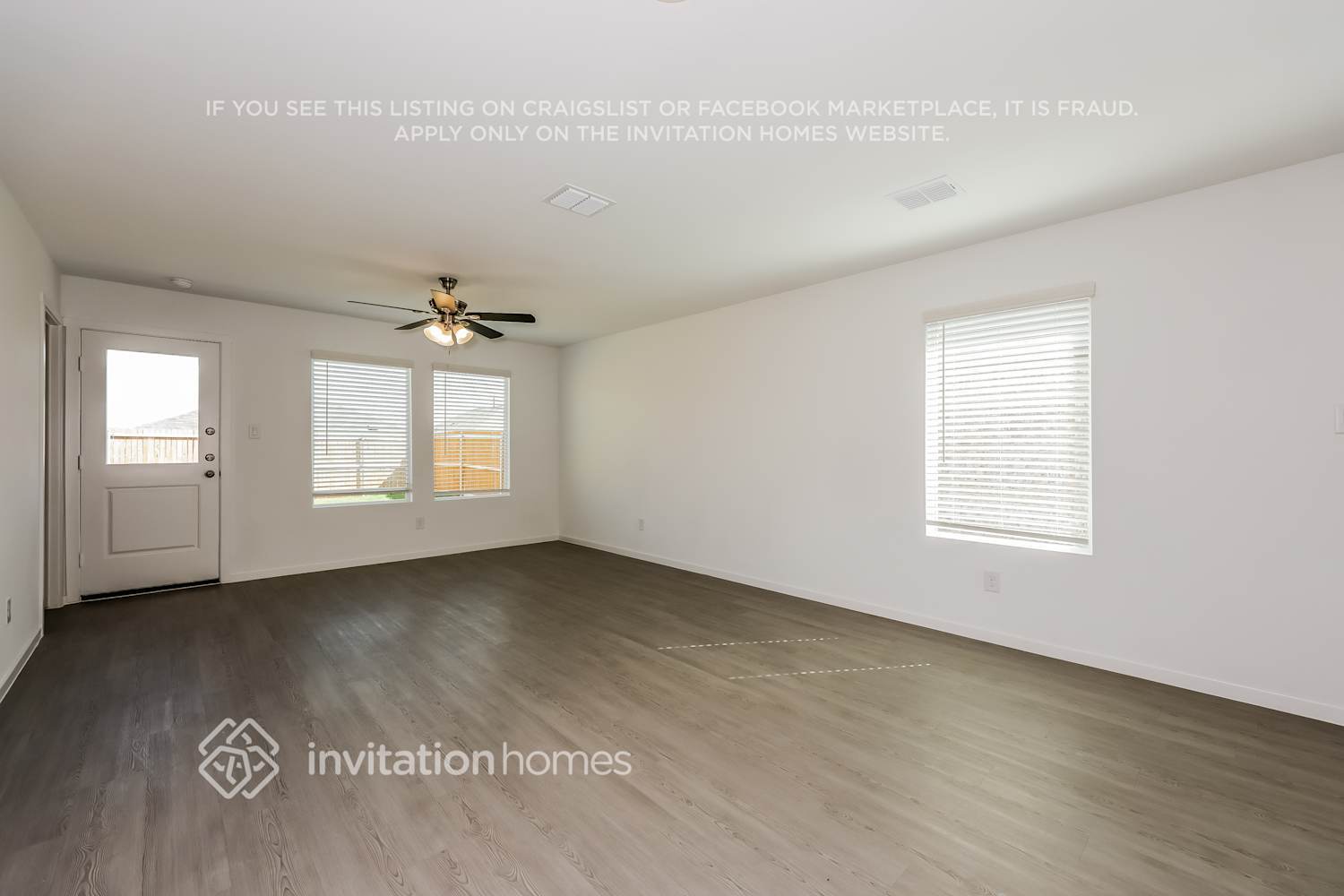 Building Photo - 1410 Merlin Blf St