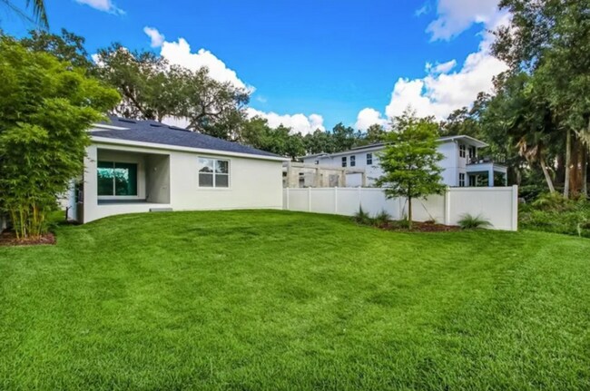 Building Photo - 1745 Hourglass Dr