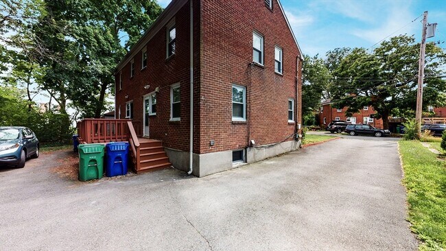 Building Photo - 7-9 Payne Rd