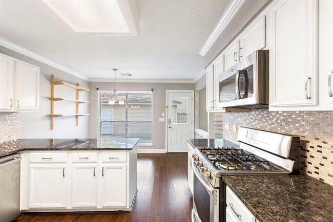 Building Photo - 62 S Dreamweaver Cir