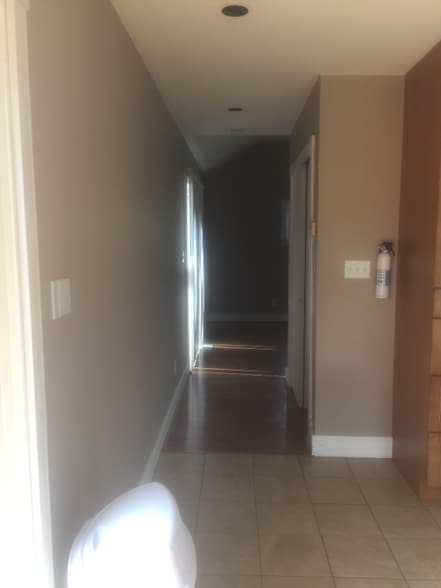 Building Photo - 2722 Taylorsville Rd