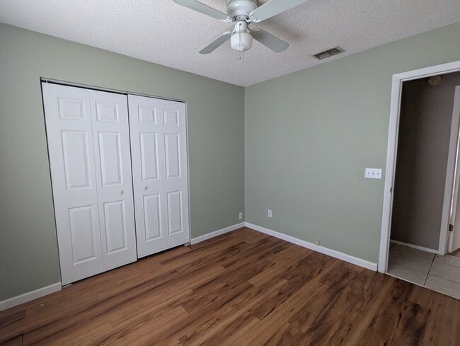 Building Photo - 861 Blackgum Ct