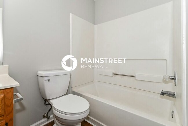 Building Photo - 3 Bedroom Pet-Friendly Home in Olive Branch, MS with Main Street Renewal