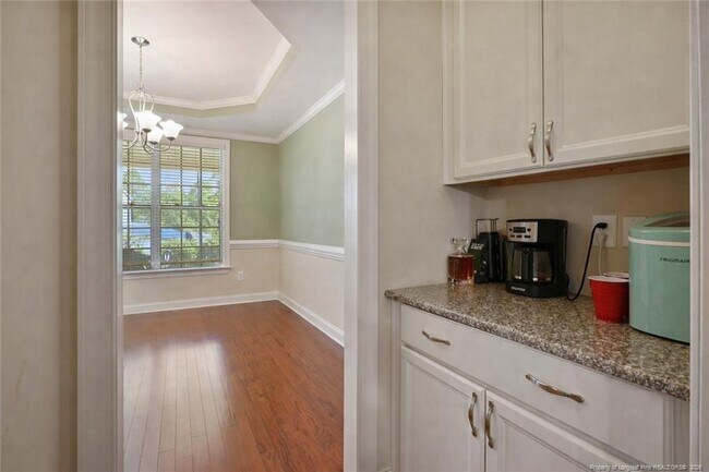 Building Photo - 34 Coswell Ct
