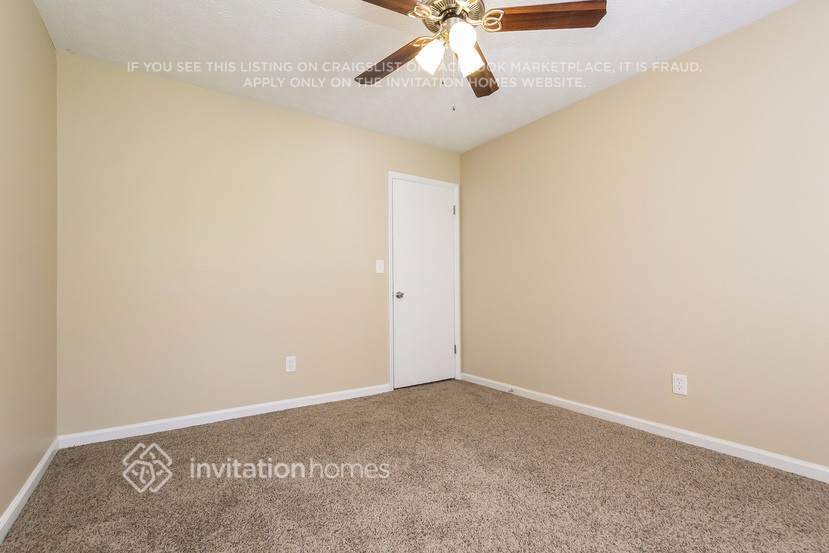 Building Photo - 1747 Vertex Dr SW