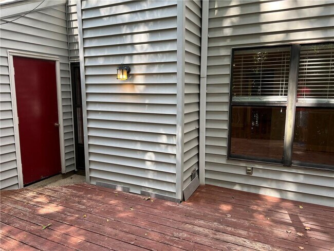 Building Photo - 2380 Newport Landing