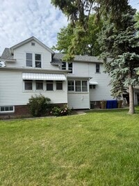 Building Photo - 5917 34th Ave