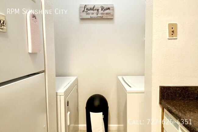 Building Photo - 10764 70th Ave