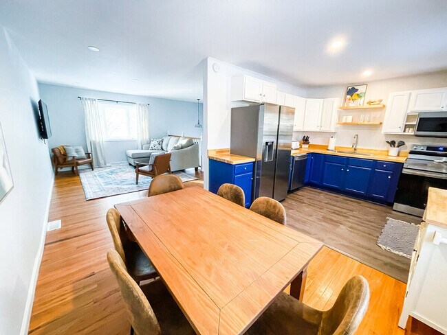 Building Photo - 57 Curt Blvd