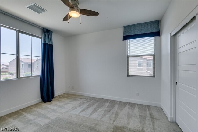Building Photo - 1027 Whitworth Ave