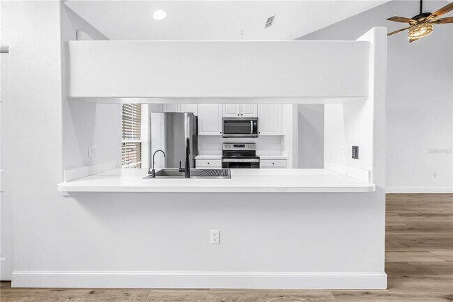 Building Photo - 8350 Wingate Dr