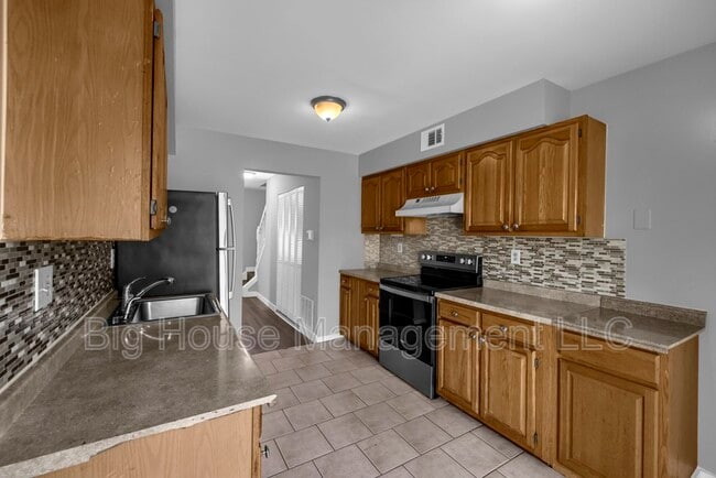 Building Photo - 3387 Ryon Ct