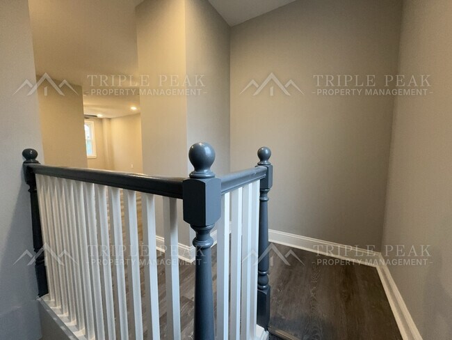 Building Photo - 6995 Guilford Rd