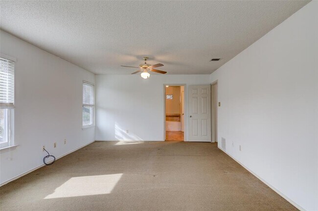 Building Photo - 8406 La Naranja Cove