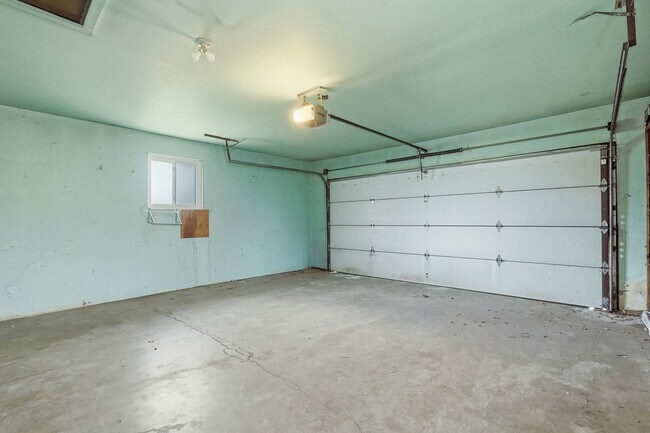 Building Photo - 3290 Ward Rd