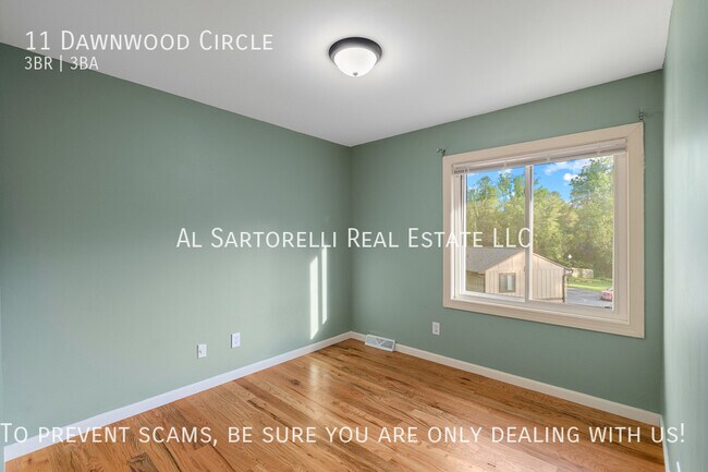 Building Photo - 11 Dawnwood Cir