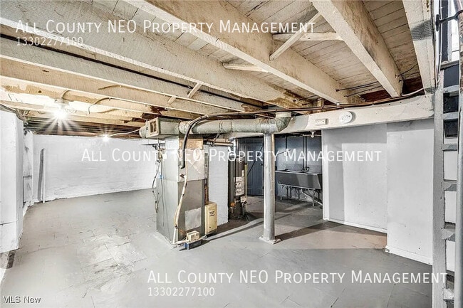 Building Photo - 4007 Behrwald Ave
