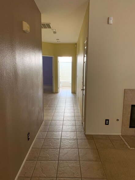 Hall - 43960 Reclinata Way