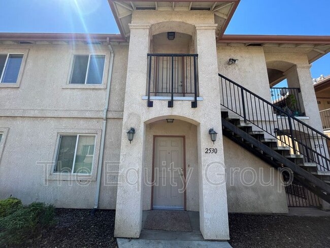 Primary Photo - 2530 W Oriole Ave