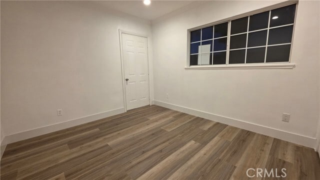 Building Photo - 18224 Chatsworth St