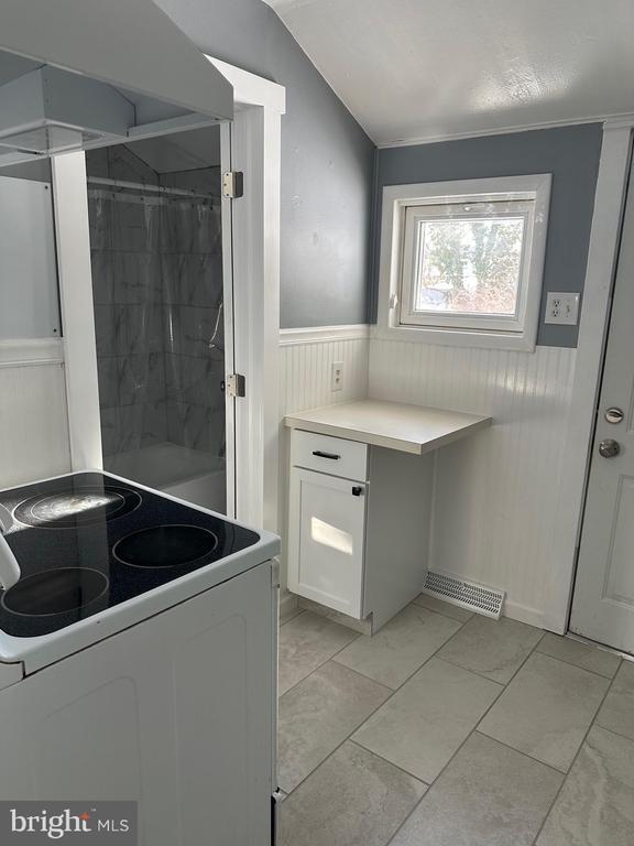 Building Photo - 1012 North St