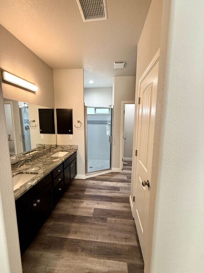 Building Photo - Gorgeous 2025 Built 3 Bedroom 2 Bath Home! *HOME IS CURRENTLY OCCUPIED, PLEASE DO NOT DISTURB THE...